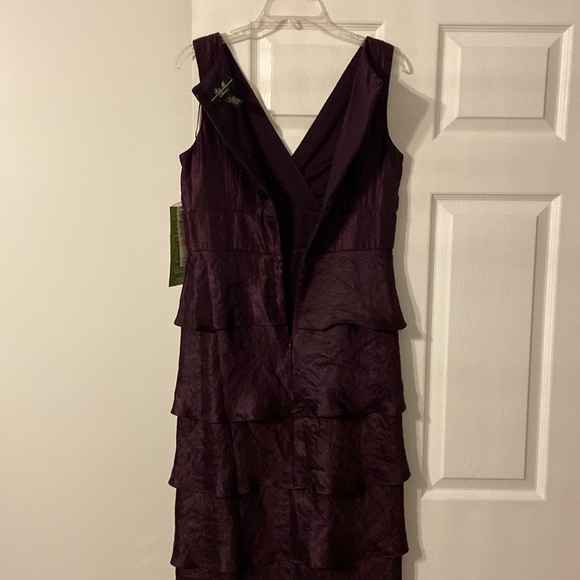 Women’s  Formal R & M Collection size 10 brand new with tags long 56” - Picture 10 of 13